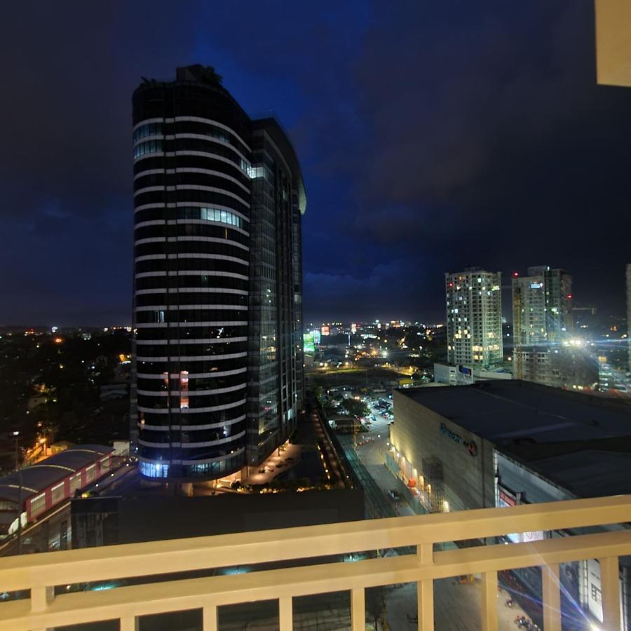 Inspiria Condo Free Airport Pickup For 3 Nights Stay Or More 达沃 外观 照片